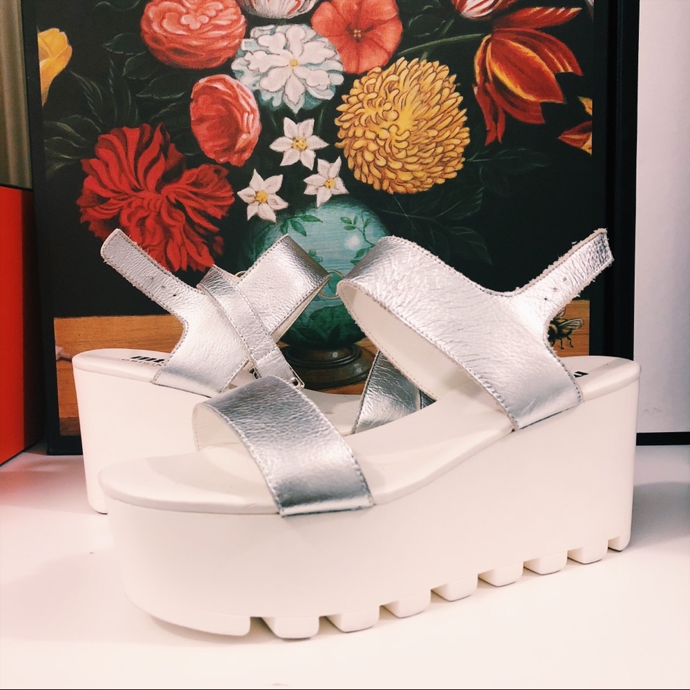 mtng originals silver platform amber sandals